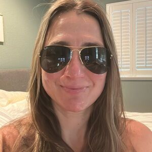 Authentic Ray-Ban gold aviator sunglasses